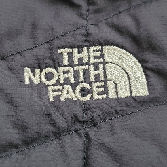The North Face Thermoball Light Puffer Jacket - Picture 4 of 16